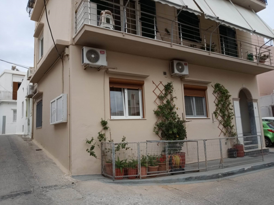 Aggelikis Apartment Hermoupolis